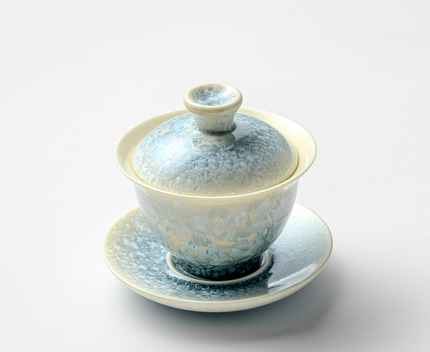 KilnDao 'Smoke Blue' Series Crystalline Glaze Master Cup | Icy Flower Pattern | Dehua Porcelain