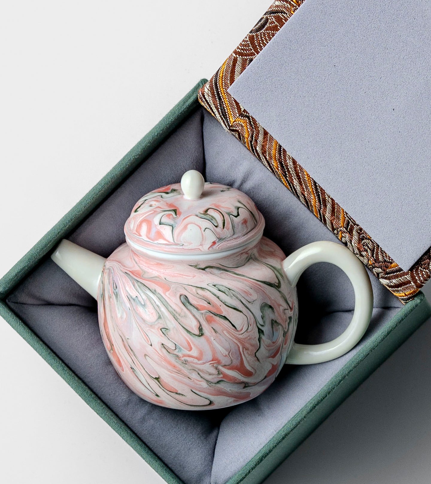 Dunhuang Feitian Dezhong teapot