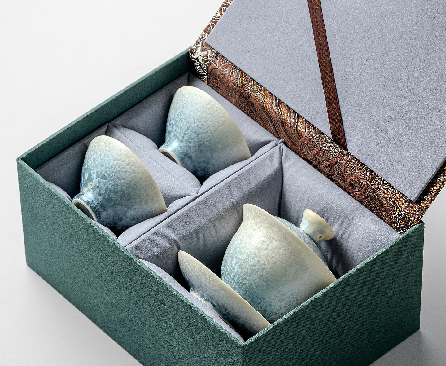 KilnDao 'Smoke Blue' Series Crystalline Glaze Master Cup | Icy Flower Pattern | Dehua Porcelain