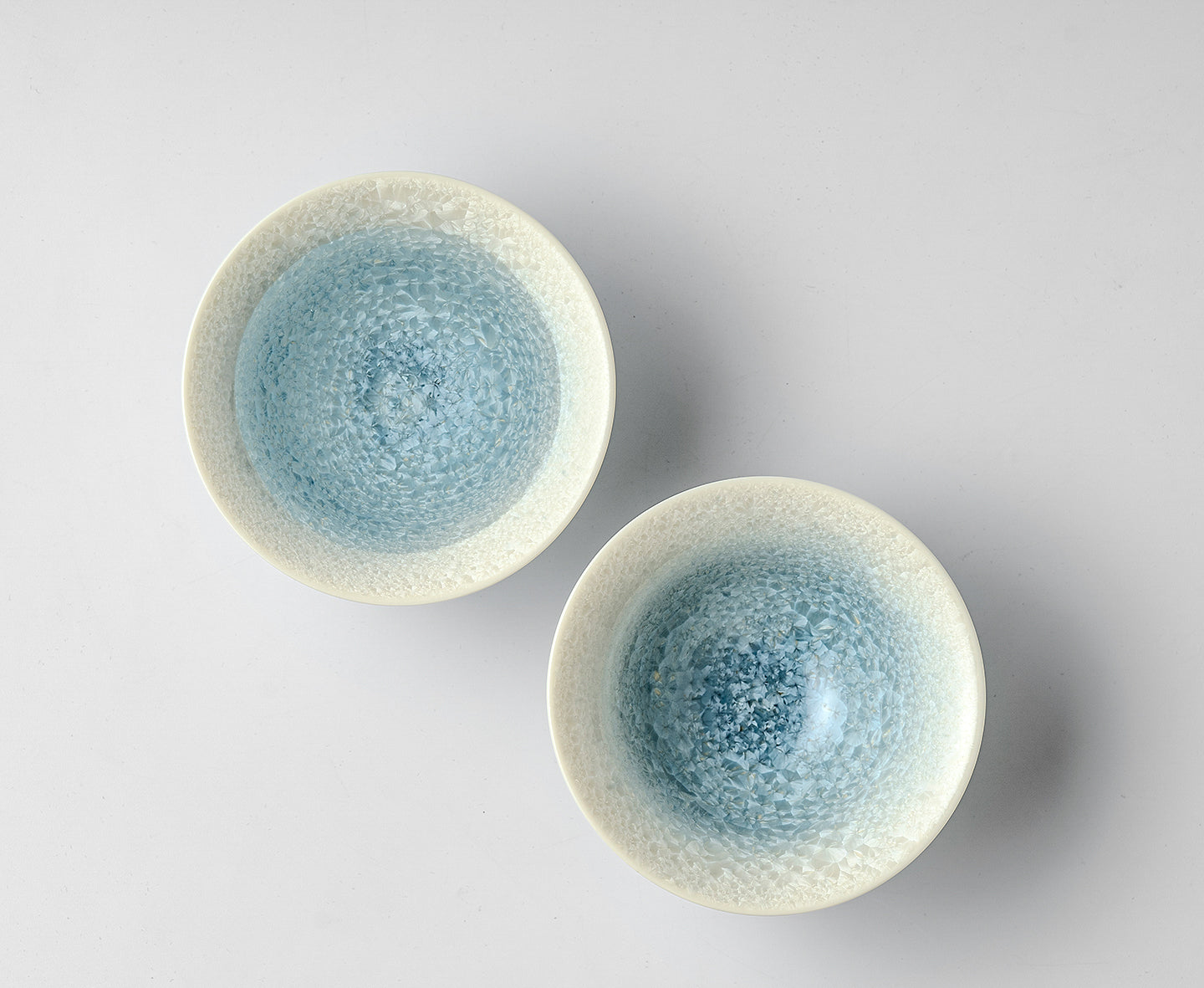KilnDao 'Smoke Blue' Series Crystalline Glaze Master Cup | Icy Flower Pattern | Dehua Porcelain